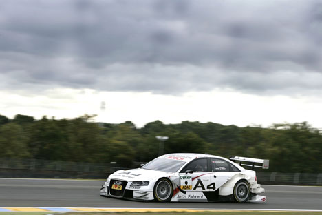 Tom Kristensen var dominerende, da DTM fredag ramte Le Mans i årets næstsidste afdeling.